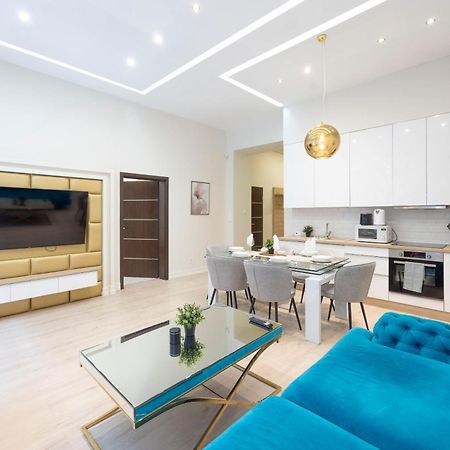 Luxury Downtown Dream Home By Prestige Homes Budapeşte Dış mekan fotoğraf